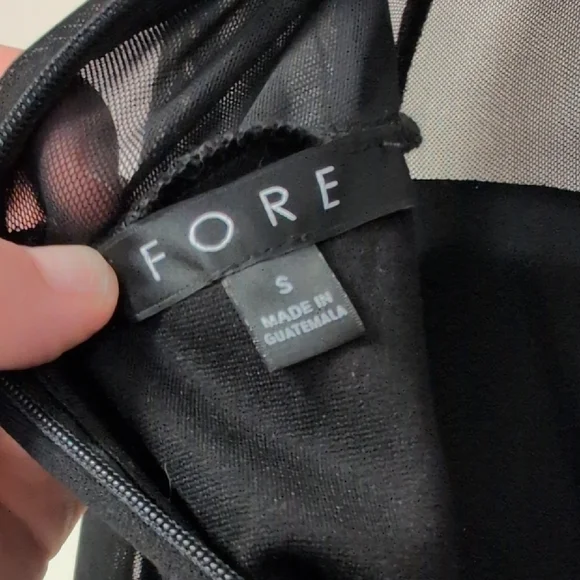 Black Long-Sleeve Mesh Yoke Bodycon Dress - Picture 4 of 6